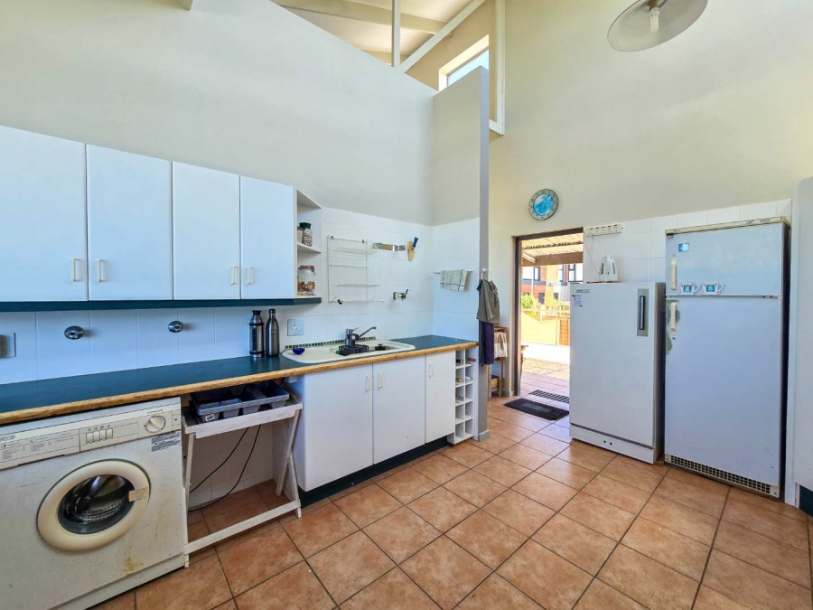 4 Bedroom Property for Sale in Jongensfontein Western Cape